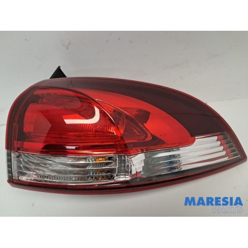 Renault - Clio - Achterlicht rechts