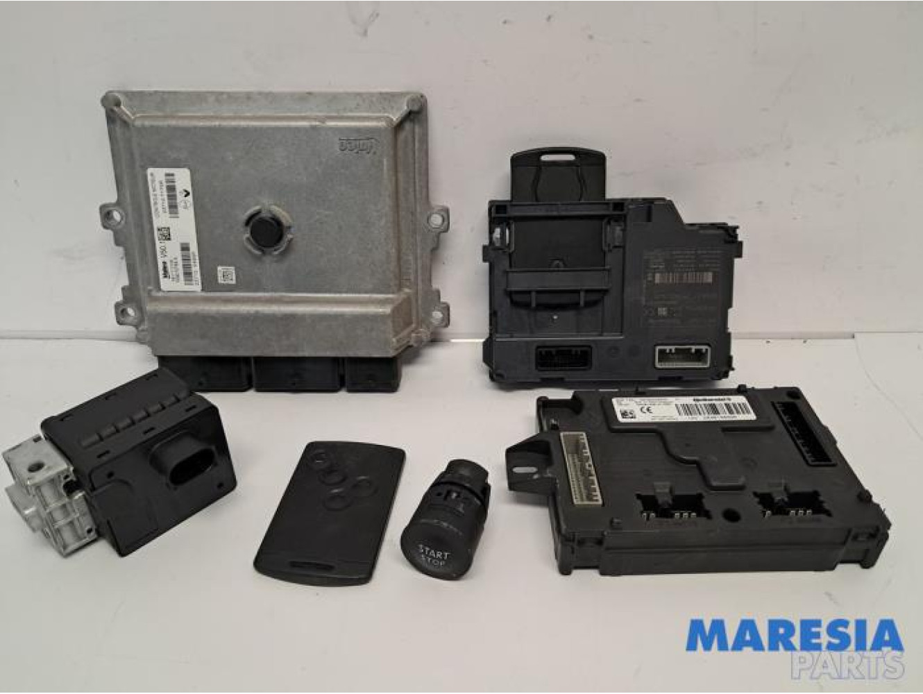 Renault - Clio - Engine management computer