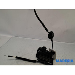 Renault - Clio - Front door lock mechanism 4-door, right