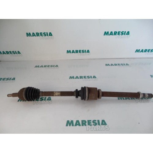 Renault - Megane - Front drive shaft, right