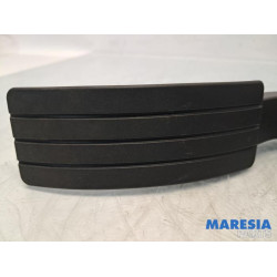 Renault - Clio - Accelerator pedal