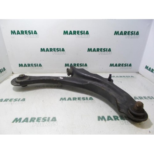 Renault - Megane - Front lower wishbone, right