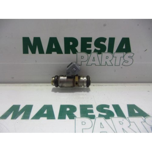 Renault - Megane Scenic - Injector (petrol injection)