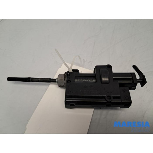 Renault - Clio - Tankklappe Verriegelungsmotor