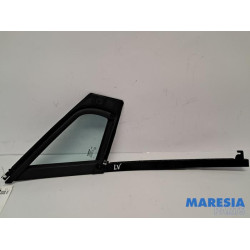 Renault - Clio - Driehoeks Ruit links-voor