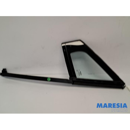 Renault - Clio - Driehoeks Ruit links-voor