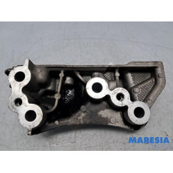 Peugeot - Partner - Engine mount