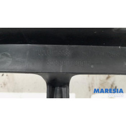 Renault - Clio - Rear bumper frame