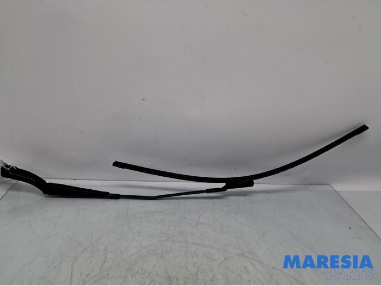 Opel - Grandland X - Front wiper arm