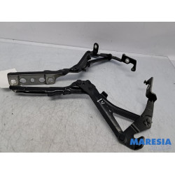 Opel - Grandland X - Bonnet Hinge