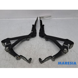 Opel - Grandland X - Bonnet Hinge