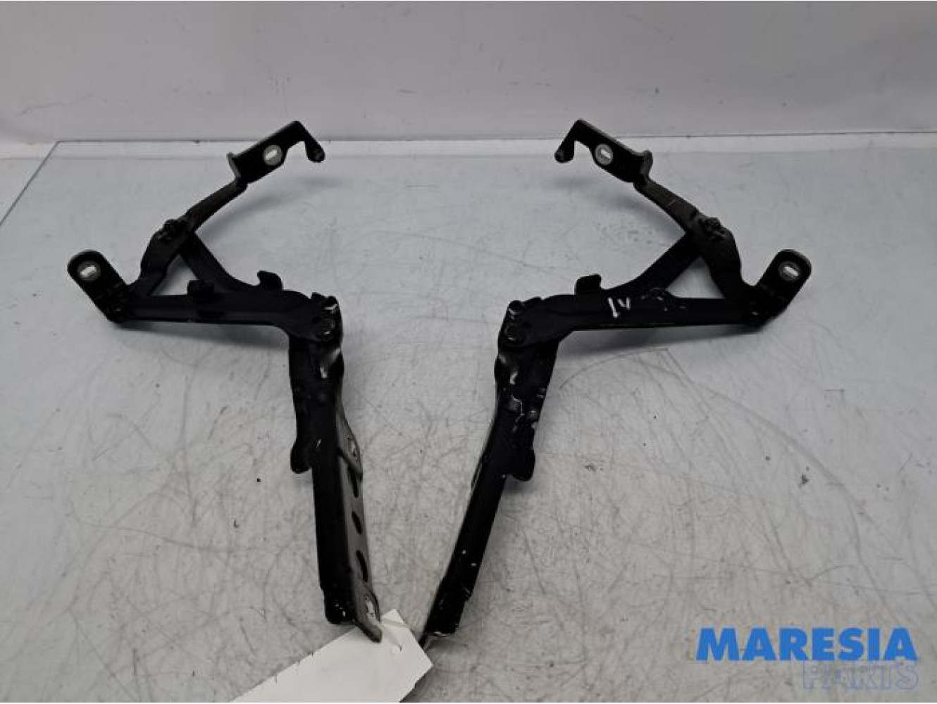 Opel - Grandland X - Bonnet Hinge