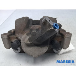 Opel - Grandland X - Remklauw (Tang) rechts-voor