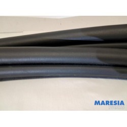 Opel - Grandland X - Tailgate seal