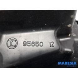 Renault - Clio - Air box