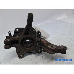 Renault - Clio - Knuckle, front left