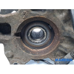 Renault - Clio - Knuckle, front left