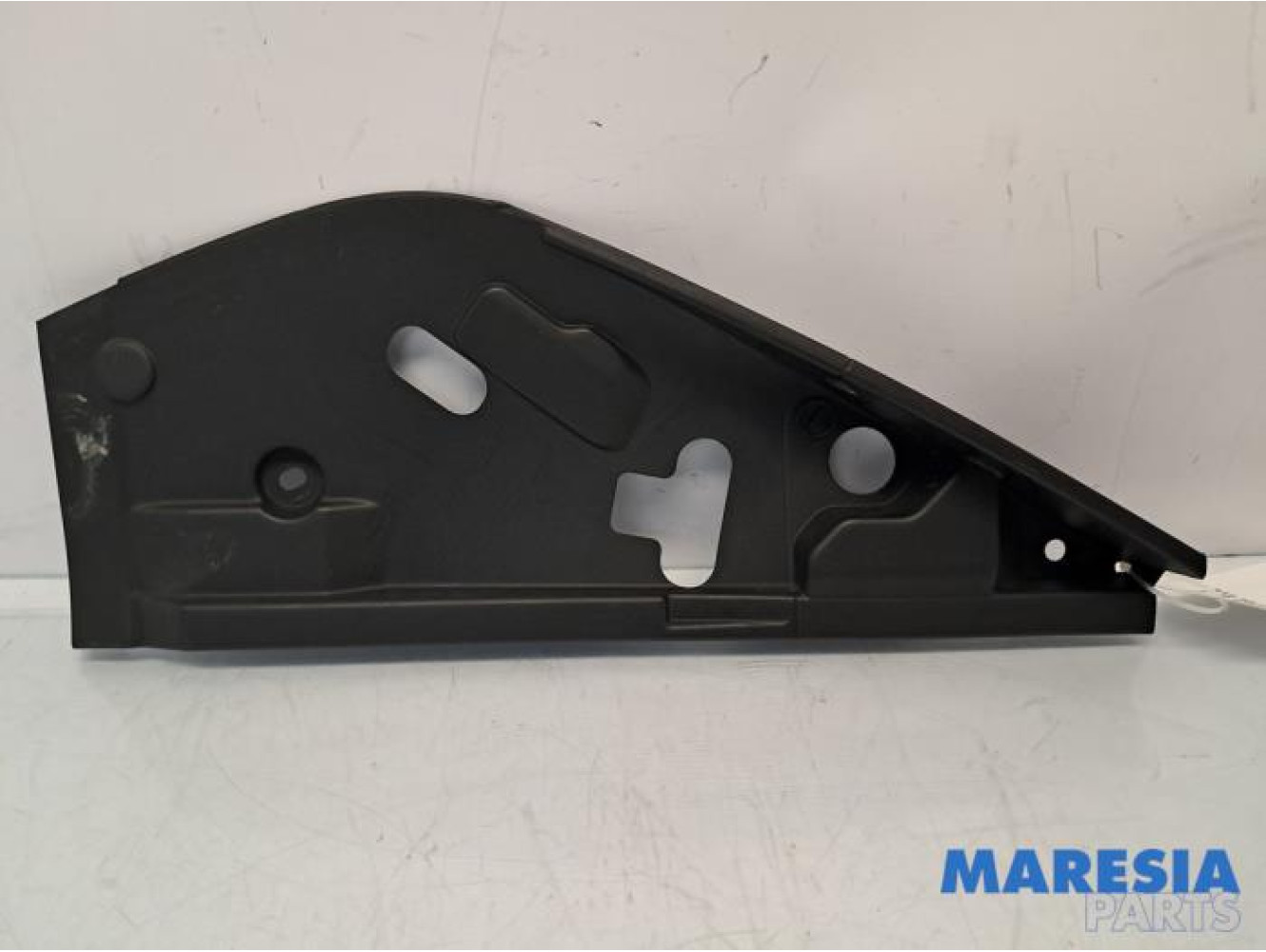 Alfa Romeo - Giulia - Air funnel