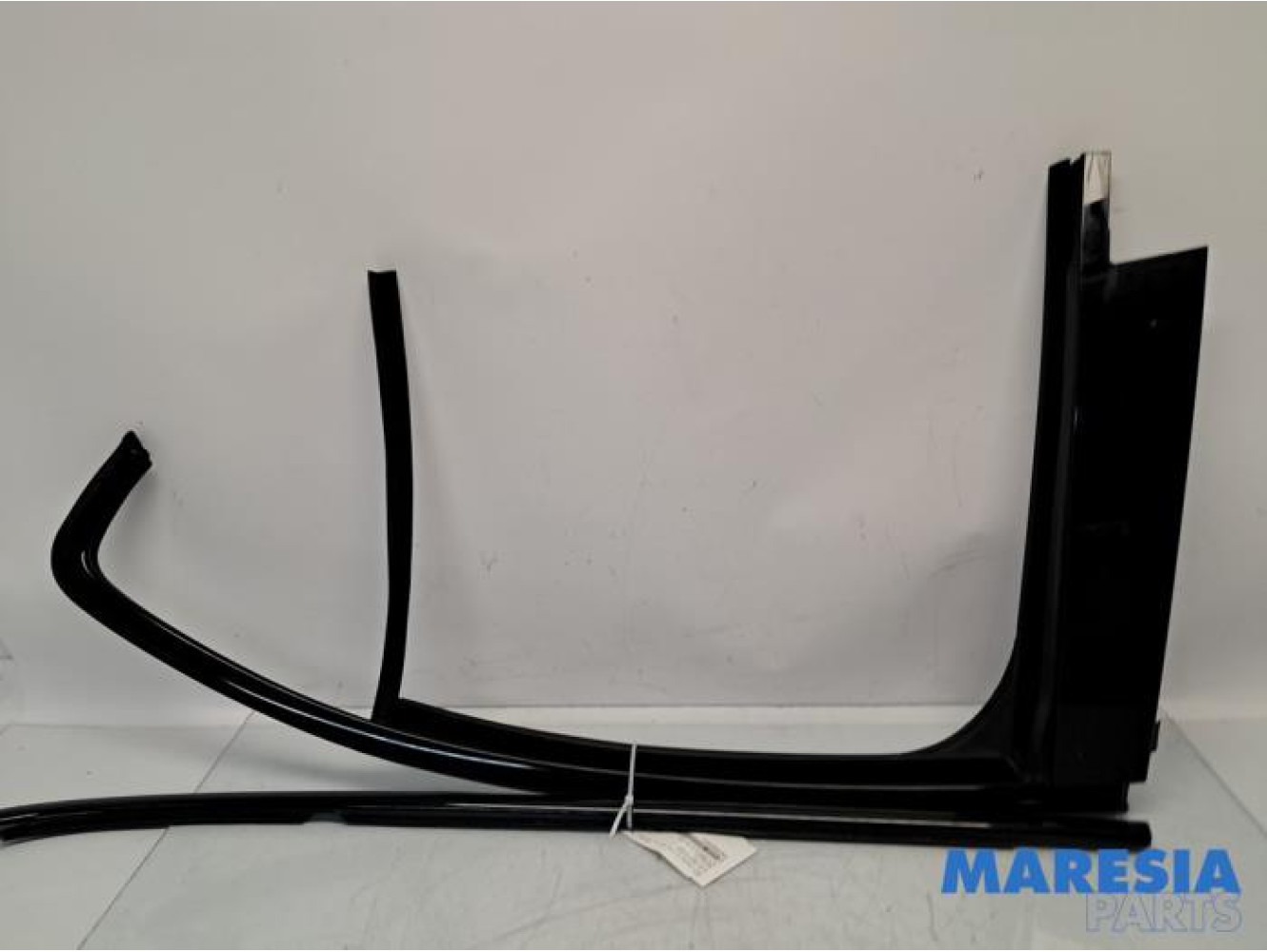 Alfa Romeo - Giulia - Türleiste