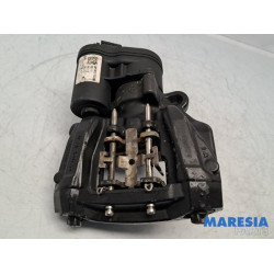 Alfa Romeo - Giulia - Rear brake calliper, right