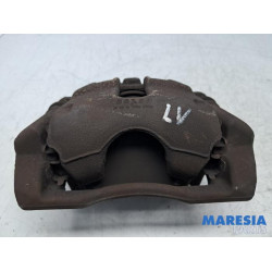 Renault - Clio - Front brake calliper, left