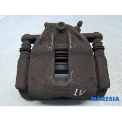 Renault - Clio - Front brake calliper, left