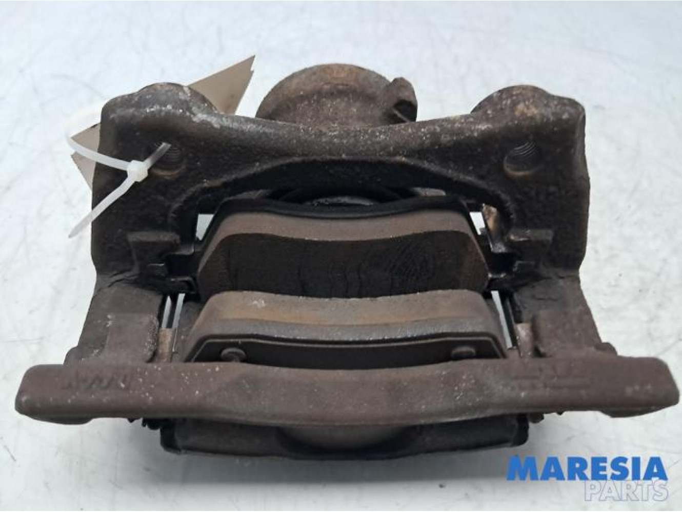 Renault - Clio - Front brake calliper, left