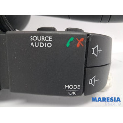 Renault - Clio - Commutateur combi colonne de direction