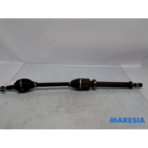 Renault - Clio - Front drive shaft, right