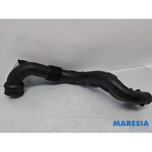 Renault - Clio - Air intake hose