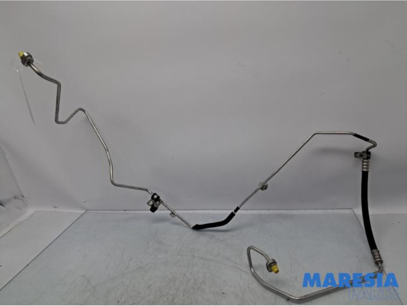 Renault - Clio - Air conditioning line