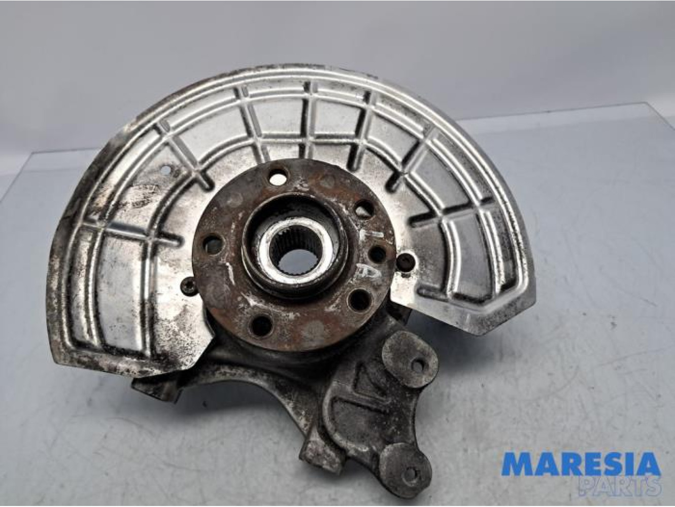 Alfa Romeo - Giulia - Knuckle, rear left