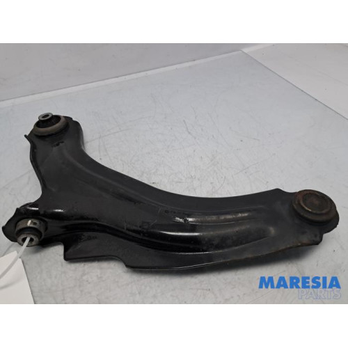 Renault - Clio - Querlenker unten rechts vorne