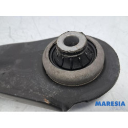 Renault - Clio - Front lower wishbone, left