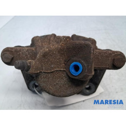 Renault - Clio - Front brake calliper, left