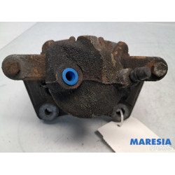 Renault - Clio - Remklauw (Tang) rechts-voor