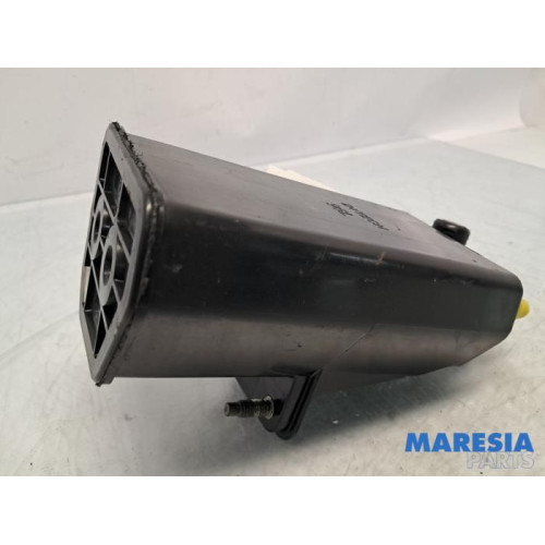 Renault - Clio - Carbon filter