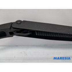 Renault - Clio - Front wiper arm