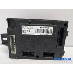 Renault - Clio - Engine management computer