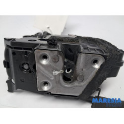 Renault - Clio - Front door lock mechanism 4-door, right