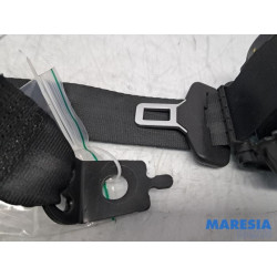 Renault - Clio - Sicherheitsgurt rechts hinten