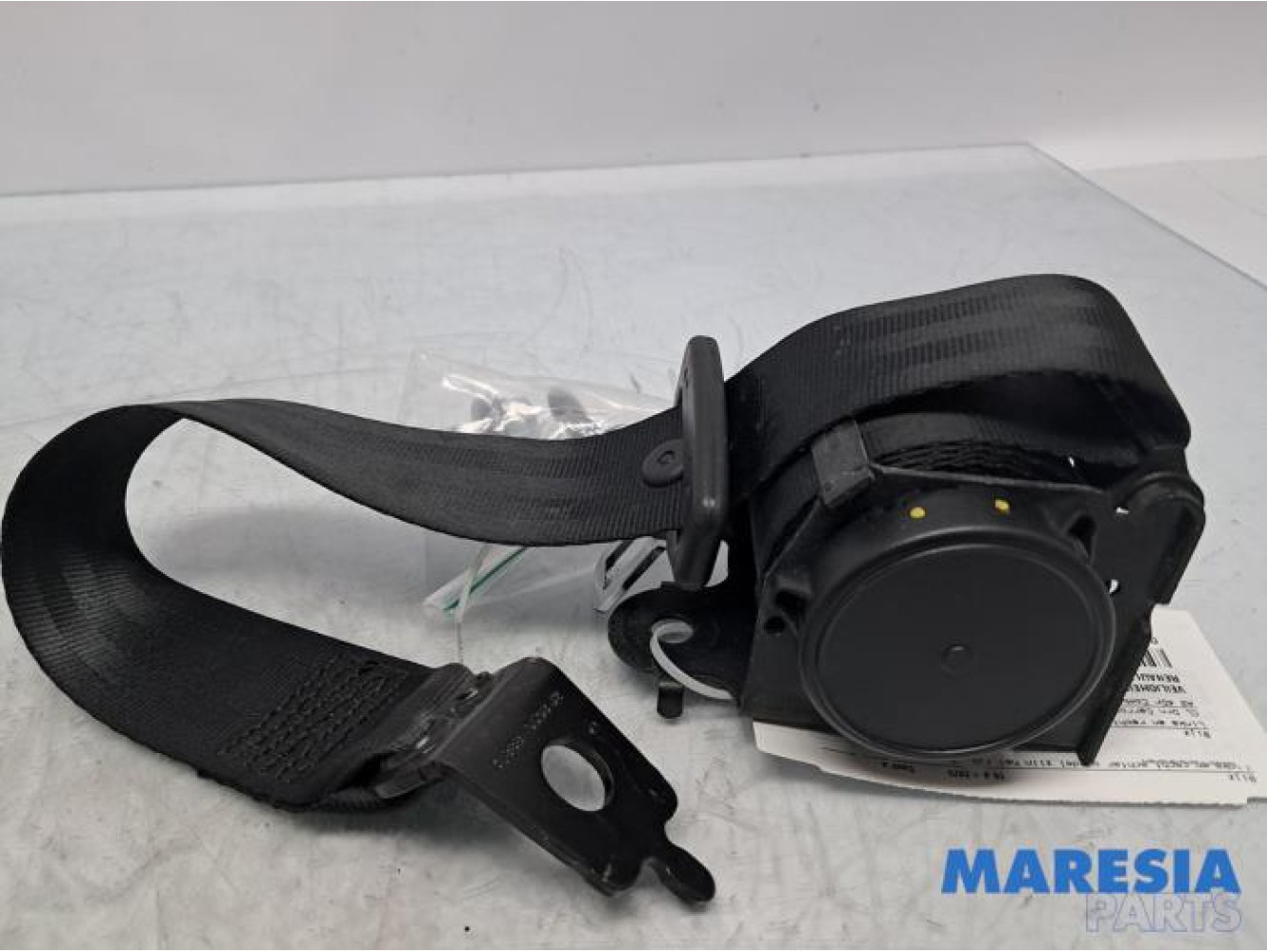 Renault - Clio - Rear seatbelt, left