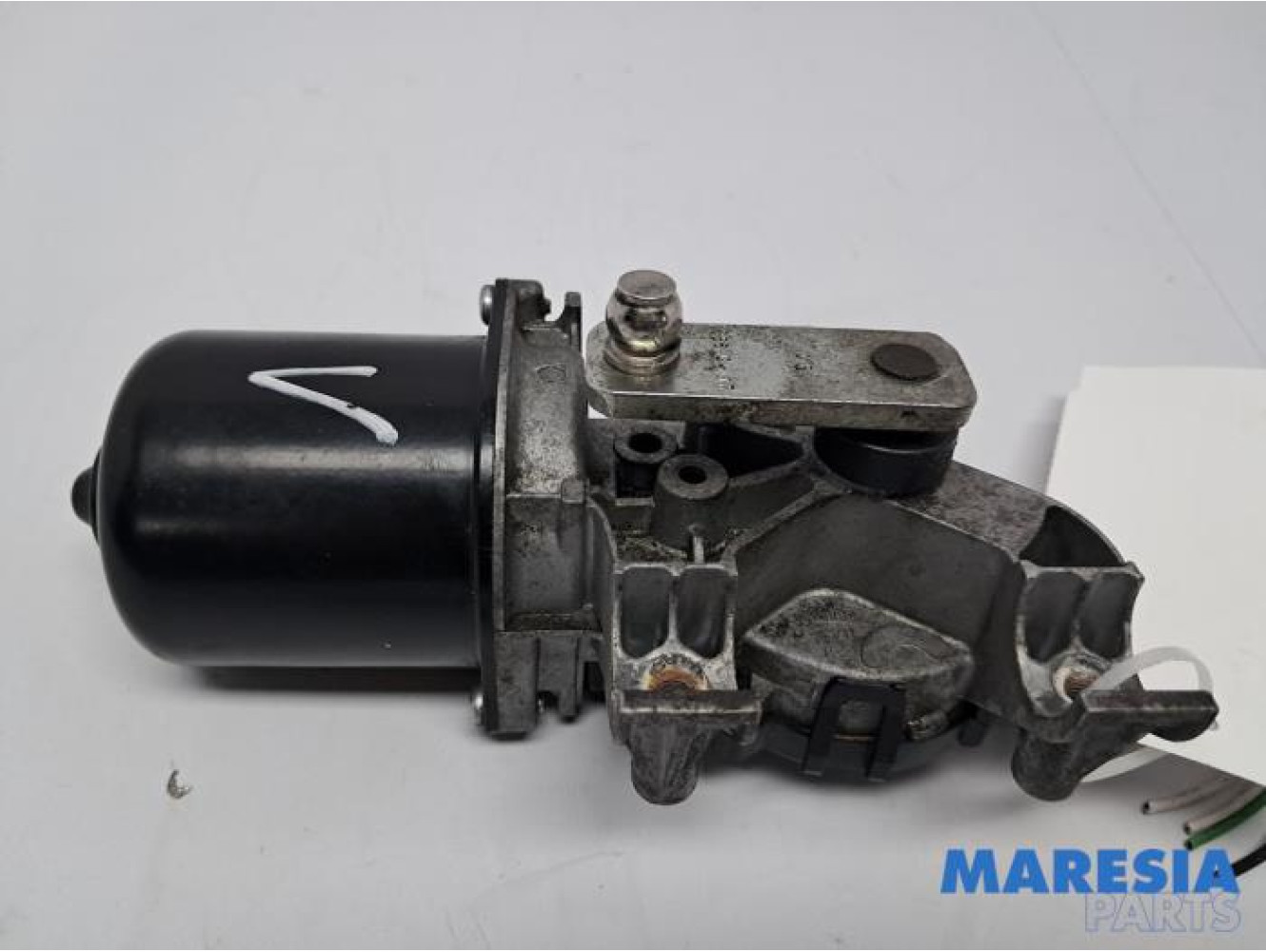 Renault - Clio - Ruitenwissermotor voor