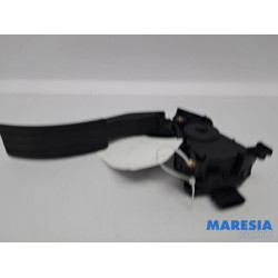 Renault - Clio - Accelerator pedal