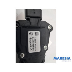 Renault - Clio - Accelerator pedal