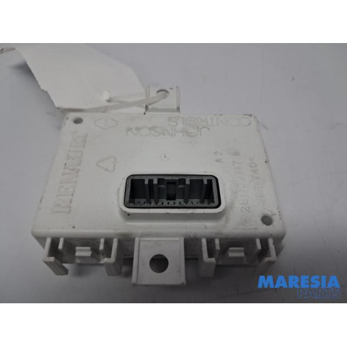 Renault - Clio - Navigation Modul