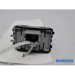 Renault - Clio - PDC switch