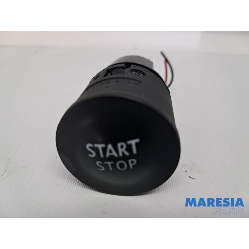 Renault - Clio - Start/stop switch