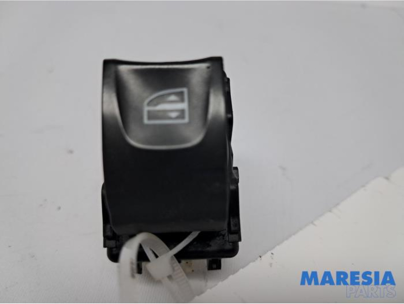 Renault - Clio - Commutateur vitre électrique