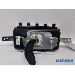 Renault - Clio - Right airbag (dashboard)